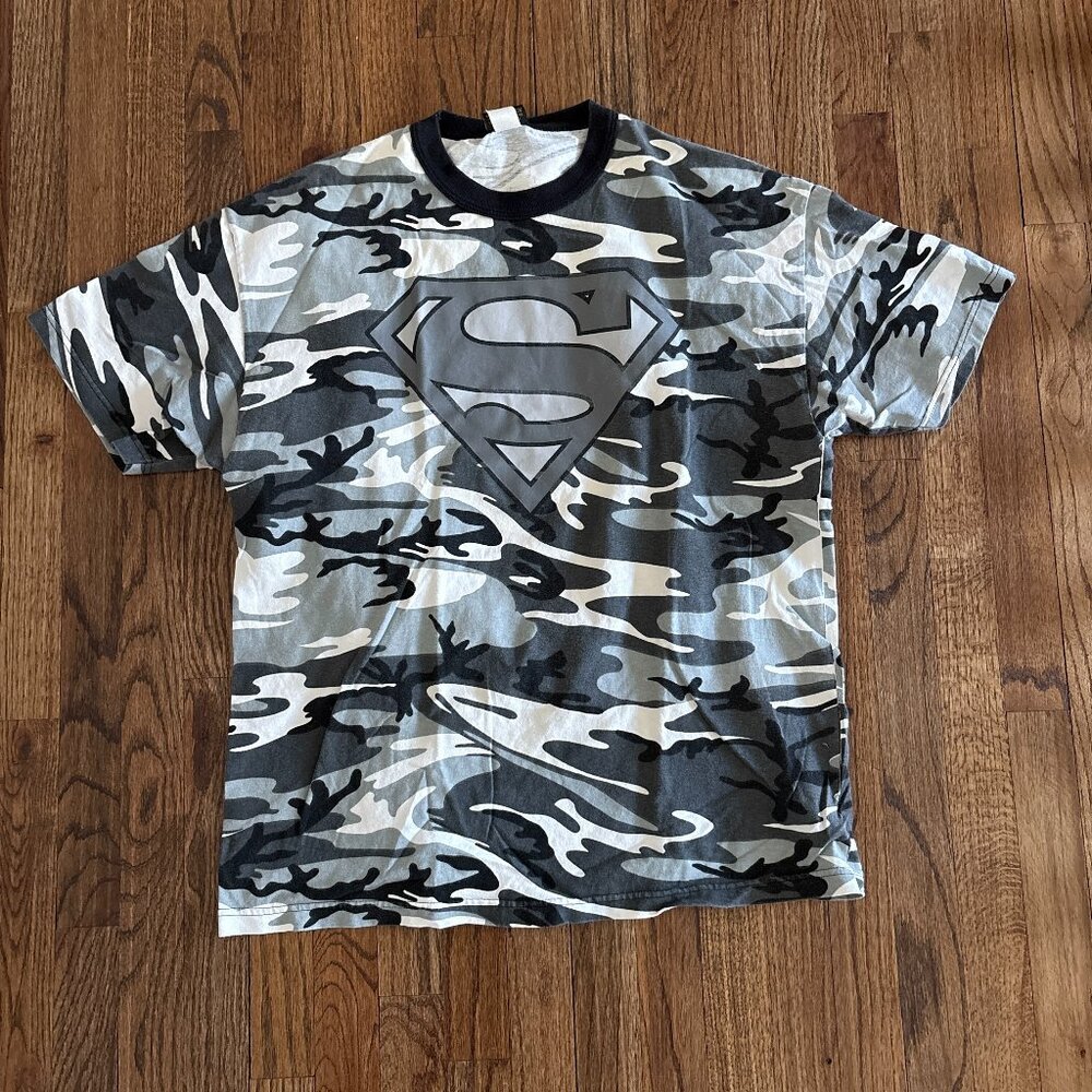 Warner Bros. Men's T Shirt Superman Logo Grey Urban Camo Size XL